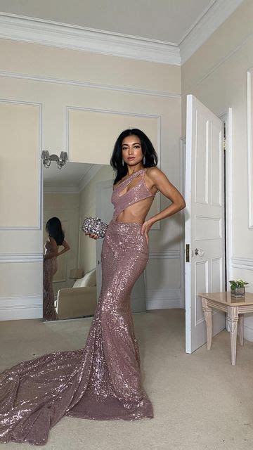 Claps for the designer // @sheeeeoo wears Nicoletta from.